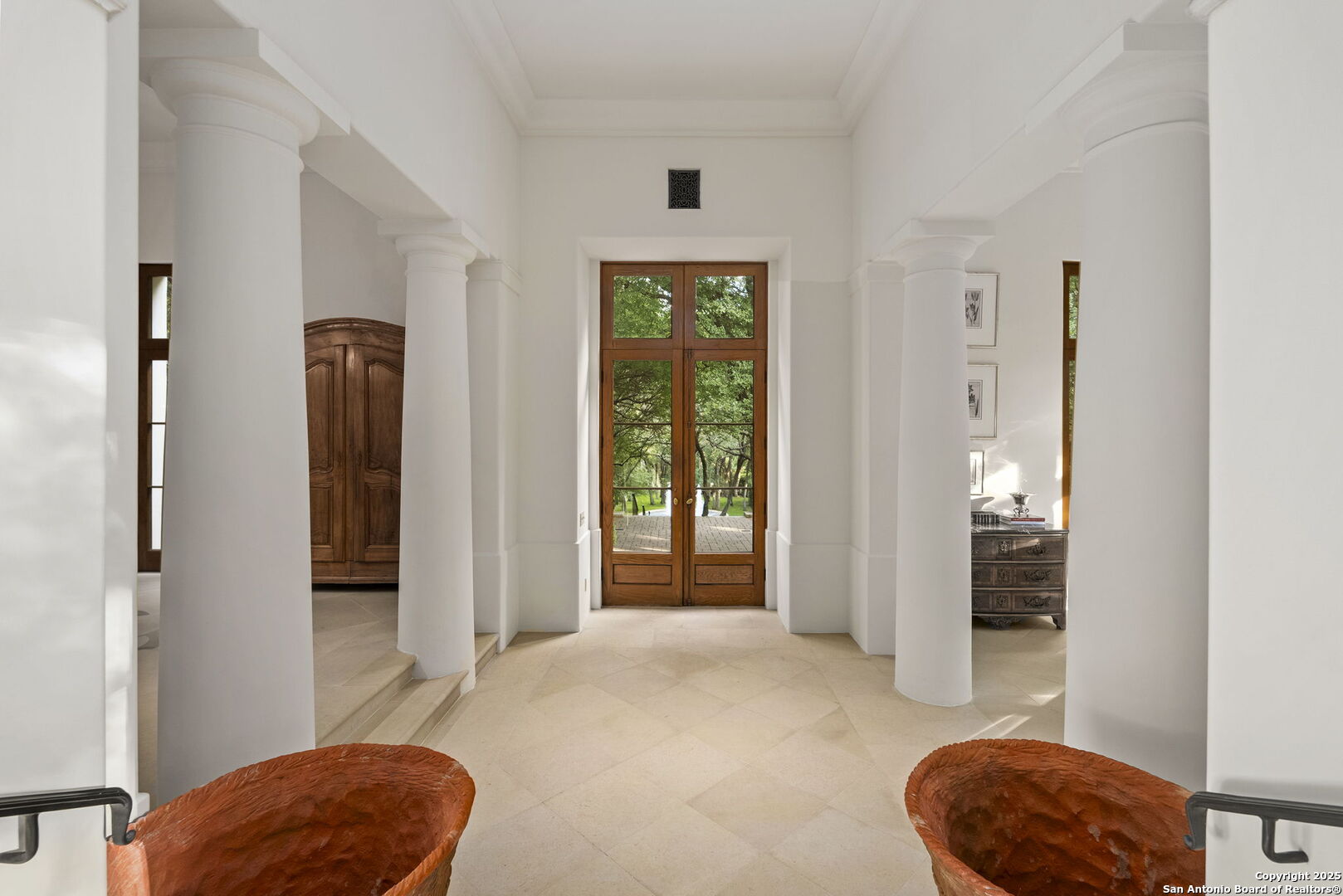 317 Limestone Crk Road Hill Country Village, TX 78232 - Photo 2 of 51 a view of livingroom with furniture and window