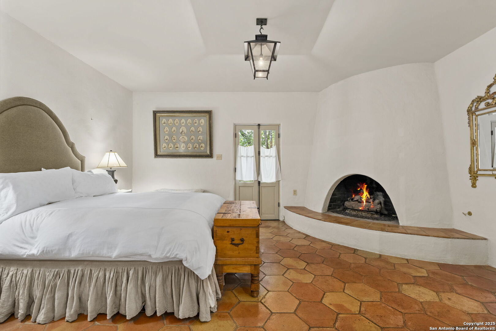 317 Limestone Crk Road Hill Country Village, TX 78232 - Photo 33 of 51 a bedroom with a bed and a window