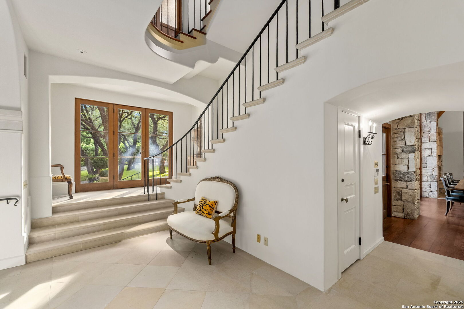 317 Limestone Crk Road Hill Country Village, TX 78232 - Photo 4 of 51 a view of entryway and hall with wooden floor