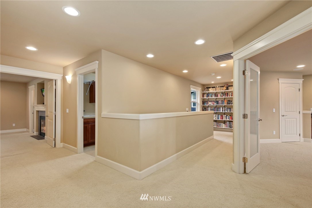2114 Northeast 18th Street Renton, WA 98056 - Photo 15 of 35 Gallery Image 15