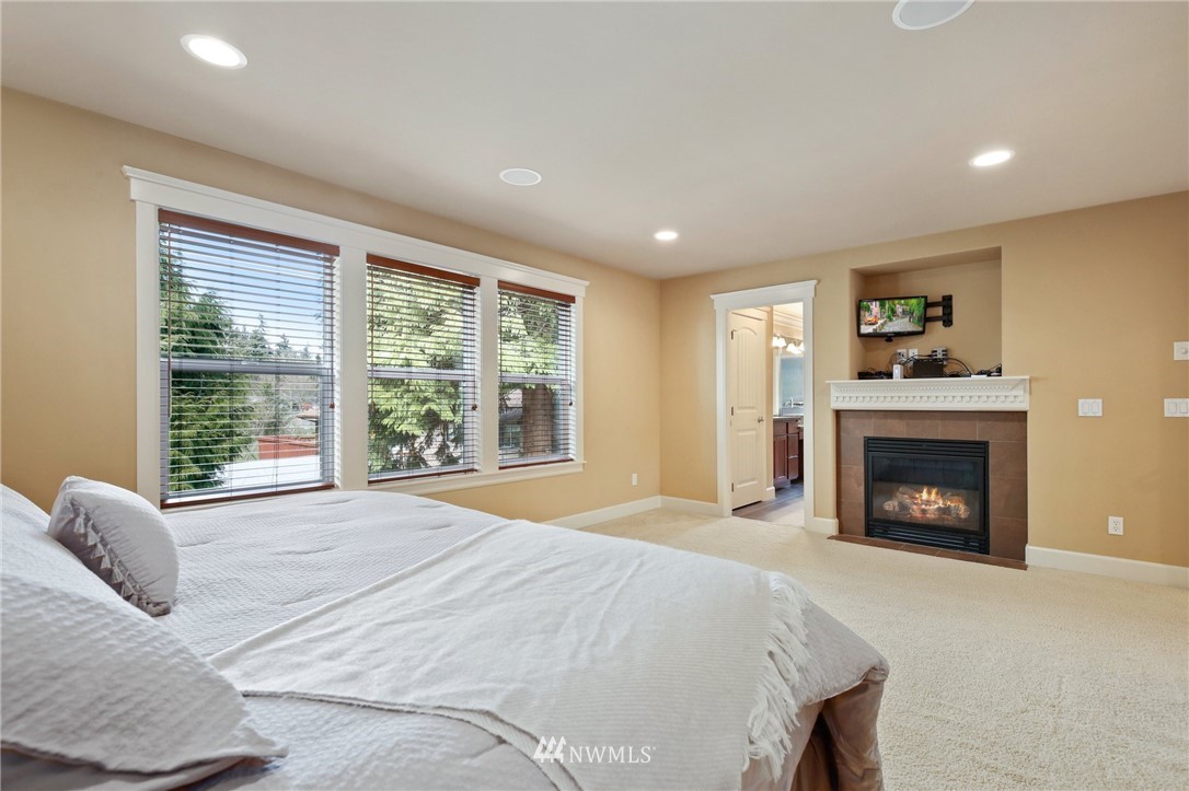 2114 Northeast 18th Street Renton, WA 98056 - Photo 17 of 35 Gallery Image 17