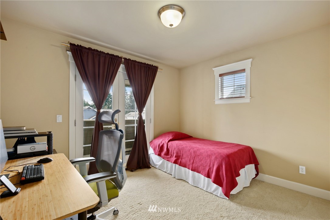2114 Northeast 18th Street Renton, WA 98056 - Photo 24 of 35 Gallery Image 24