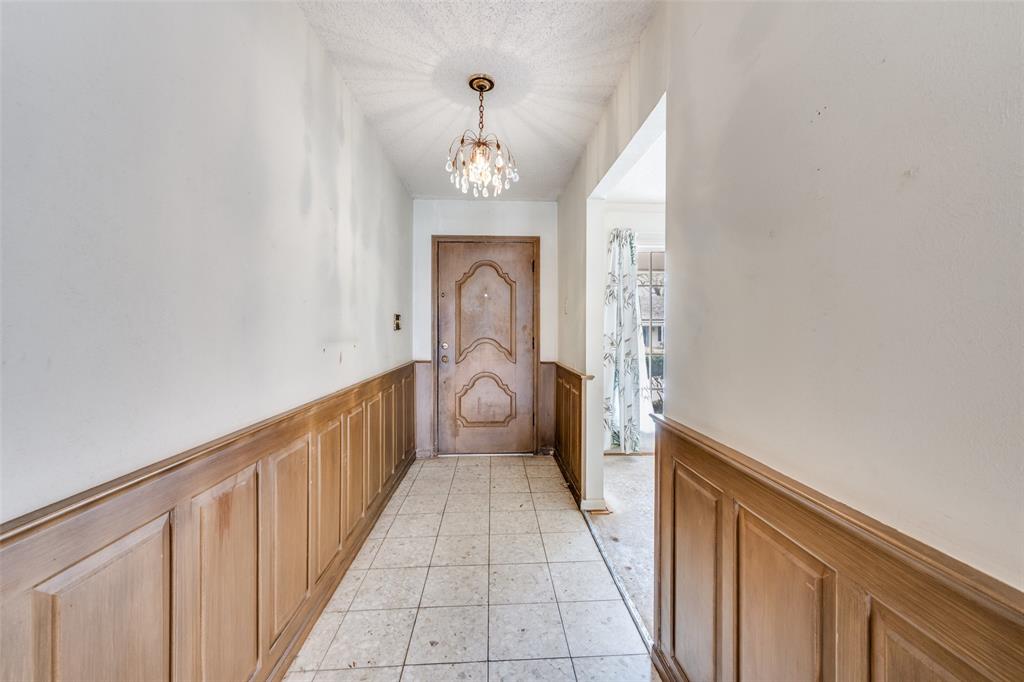 5001 Boulder Lake Road Fort Worth, TX 76103 - Photo 2 of 22 a view of a hallway view with staircase