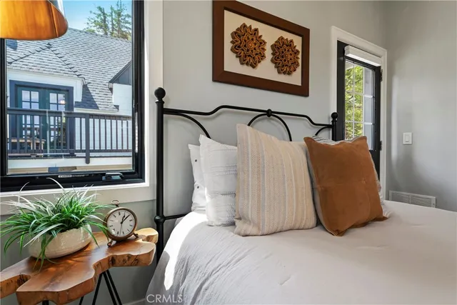 $3,995,000 | 28041 Lakes Edge Road, Lake Arrowhead, CA 92352