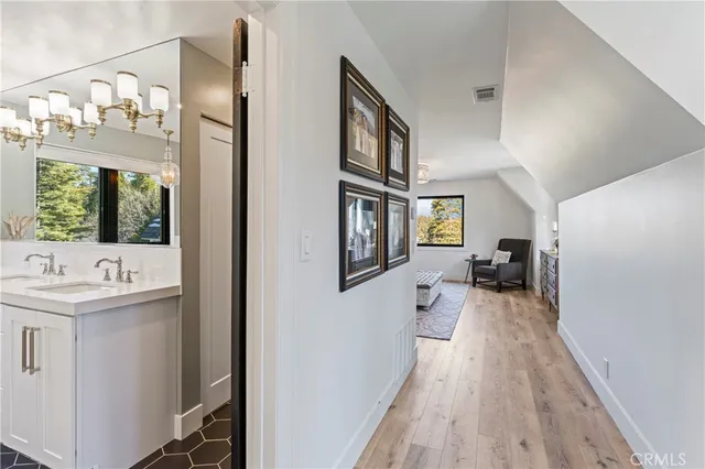 $3,995,000 | 28041 Lakes Edge Road, Lake Arrowhead, CA 92352