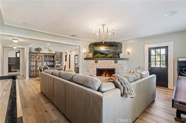 $3,995,000 | 28041 Lakes Edge Road, Lake Arrowhead, CA 92352