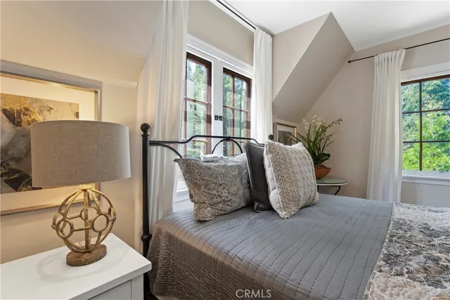 $3,995,000 | 28041 Lakes Edge Road, Lake Arrowhead, CA 92352