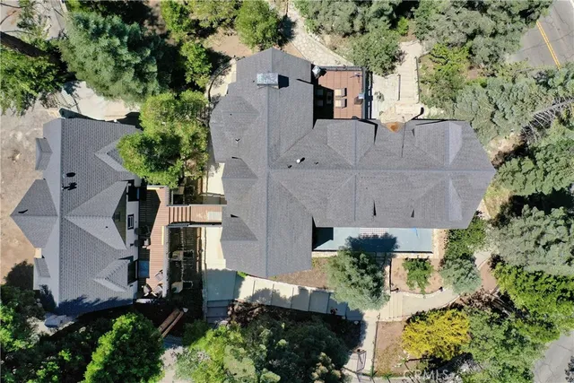 $3,995,000 | 28041 Lakes Edge Road, Lake Arrowhead, CA 92352