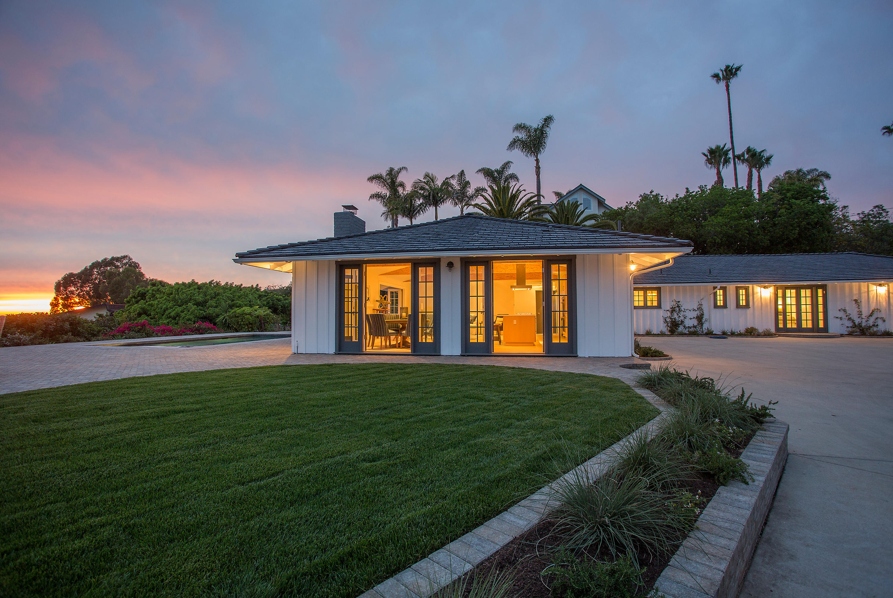 527 Meigs Road Santa Barbara, CA 93109 - Photo 18 of 30 a front view of a house with garden