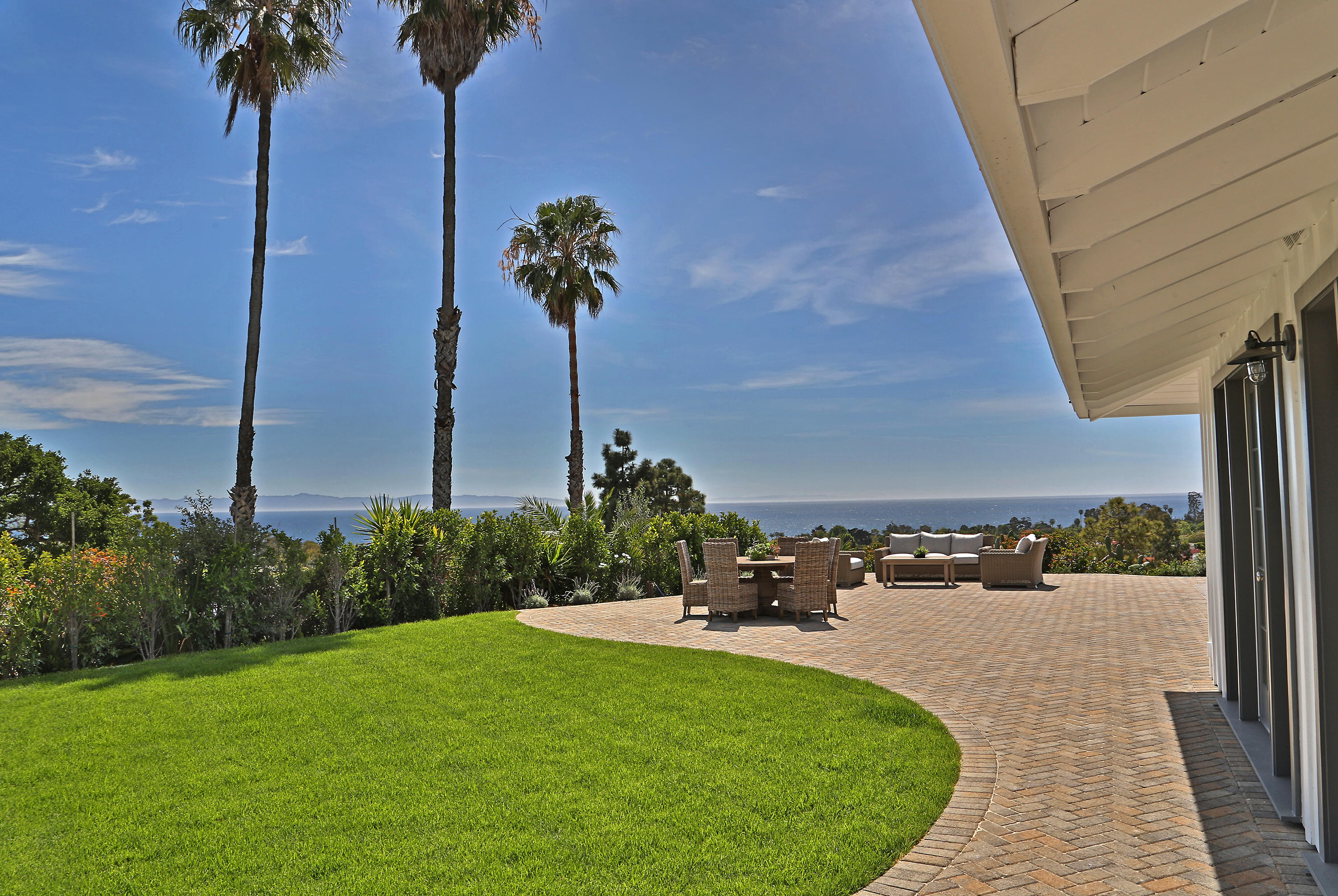527 Meigs Road Santa Barbara, CA 93109 - Photo 26 of 30 a view of a backyard