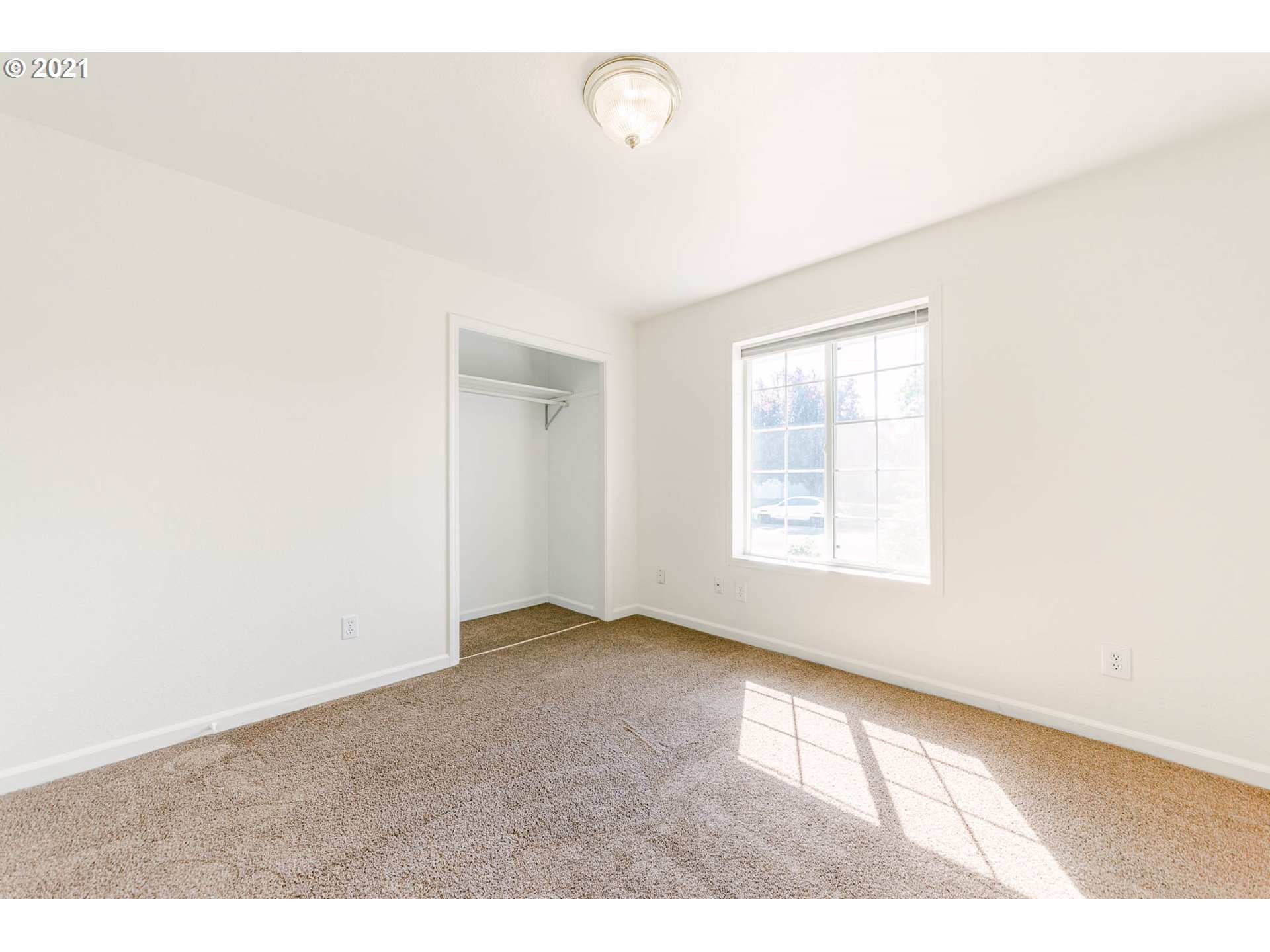 4488 Glacier Street Springfield, OR 97478 - Photo 8 of 18