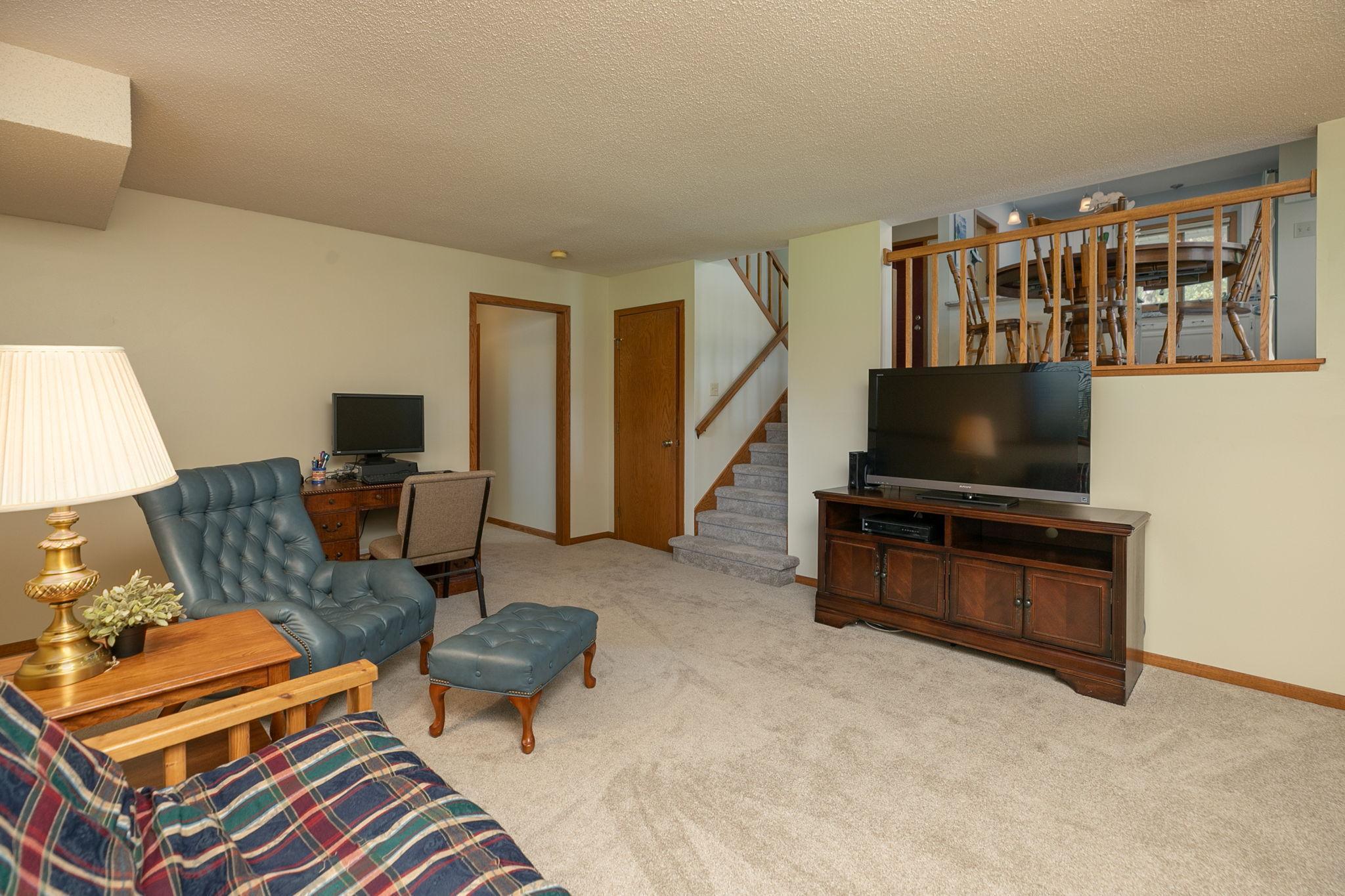 5518 Longboat Road Northwest Rochester, MN 55901 - Photo 23 of 37