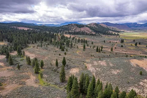 $750,000 | 2990 Segundo Road, Beckwourth, CA 96129
