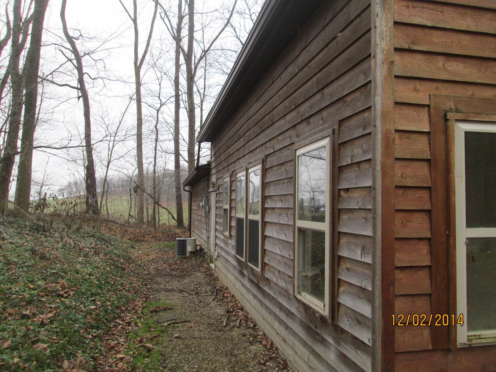 2485 County Line Road Hopewell, OH 43746 - Photo 3 of 12