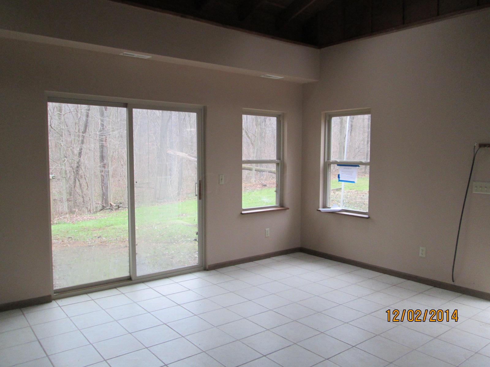 2485 County Line Road Hopewell, OH 43746 - Photo 6 of 12