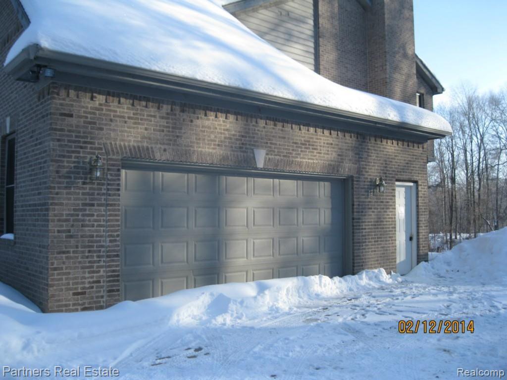 7326 Mack Road Howell, MI 48855 - Photo 19 of 20 2 Car Garage.jpg