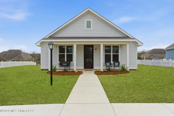 $289,900 | 410 Legacy Boulevard, Hattiesburg, MS 39402