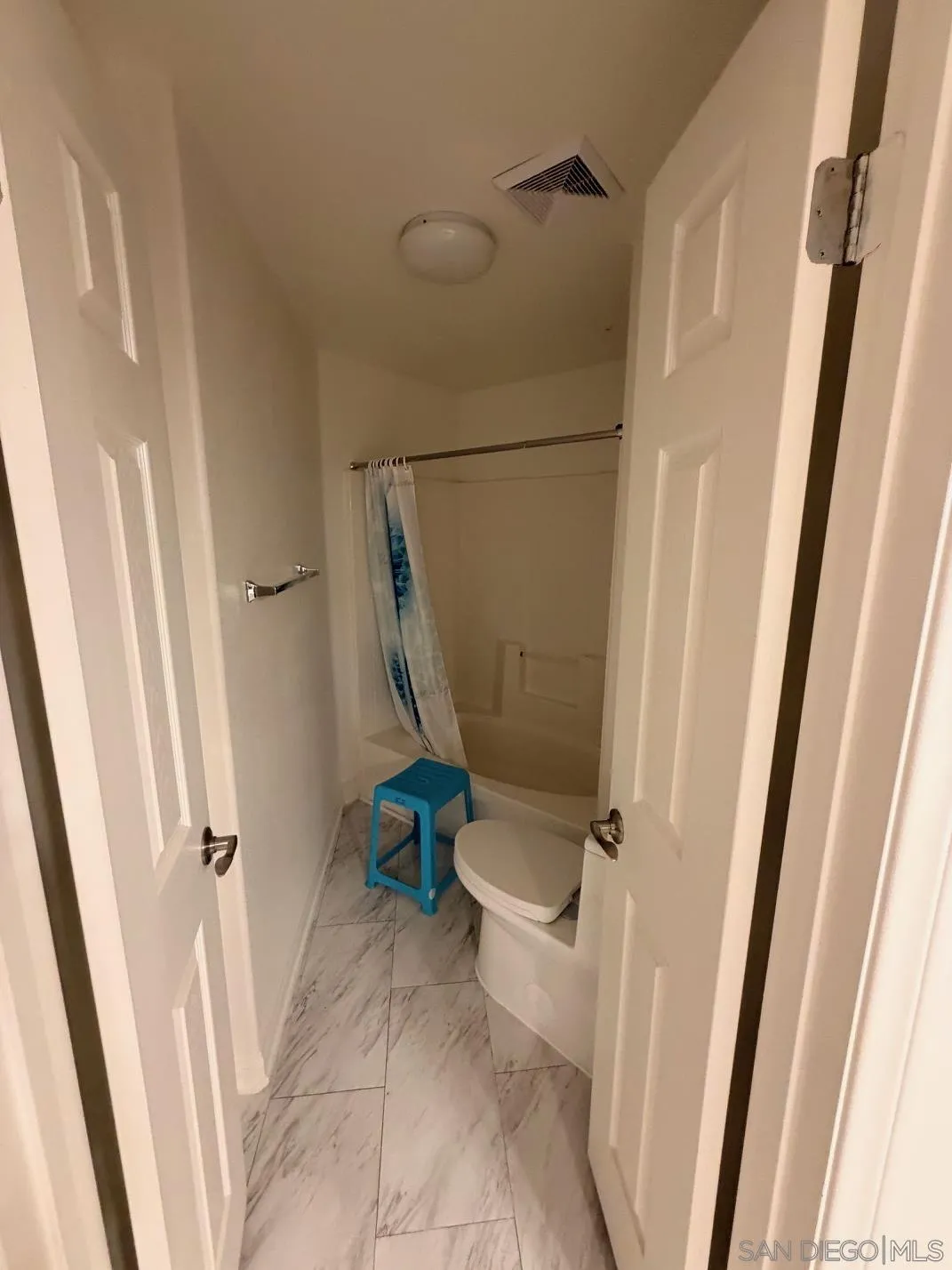 2715 Lake Pointe Drive, Unit 219 Spring Valley, CA 91977 - Photo 11 of 19