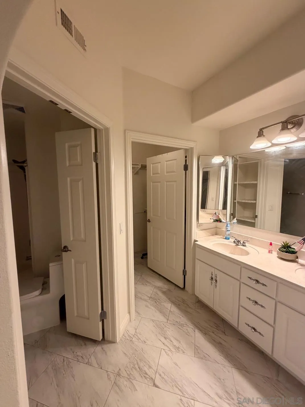 2715 Lake Pointe Drive, Unit 219 Spring Valley, CA 91977 - Photo 12 of 19