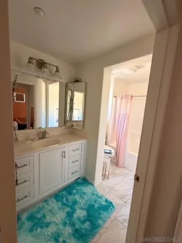 $2,750 | 2715 Lake Pointe Drive, Unit 219, Spring Valley, CA 91977