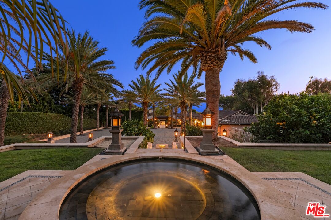 24834 Pacific Coast Highway Malibu, CA 90265 - Photo 2 of 50