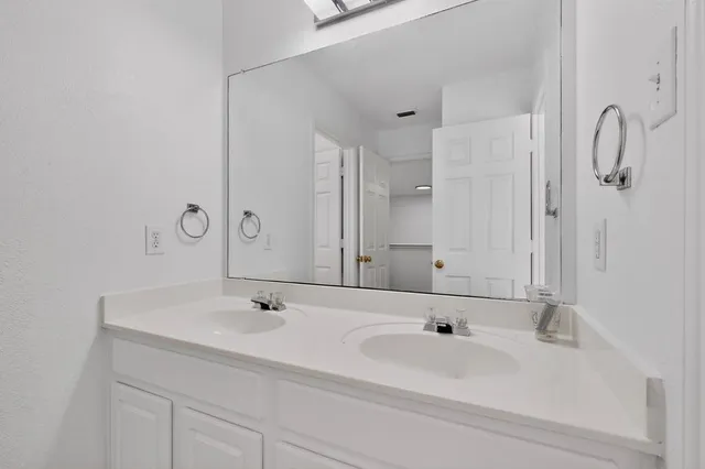 $2,950 | 2050 Ashbourne Drive, Rockwall, TX 75087