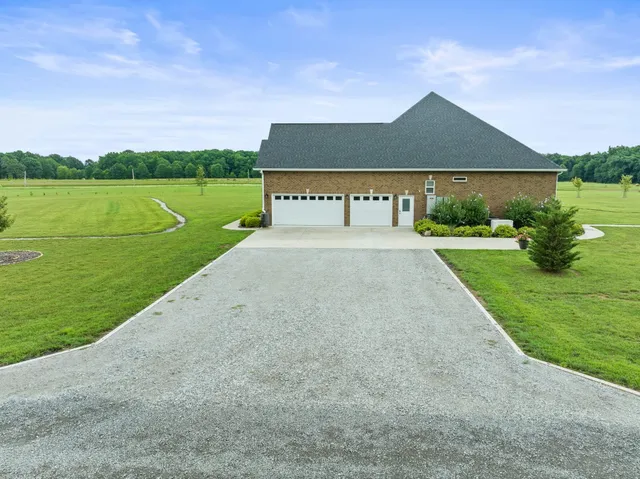 $899,900 | 285 Hancock Lane, Tullahoma, TN 37388