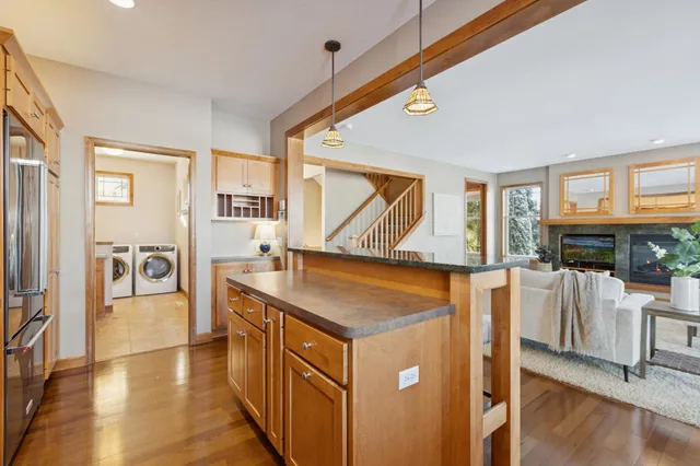 $548,000 | 6584 West Laketowne Drive, Albertville, MN 55301