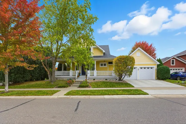 $548,000 | 6584 West Laketowne Drive, Albertville, MN 55301