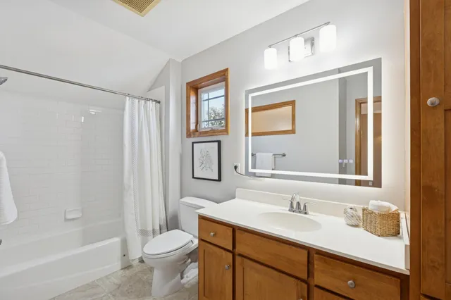 $548,000 | 6584 West Laketowne Drive, Albertville, MN 55301