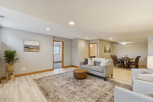 $548,000 | 6584 West Laketowne Drive, Albertville, MN 55301