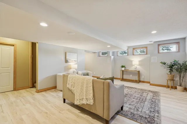 $548,000 | 6584 West Laketowne Drive, Albertville, MN 55301