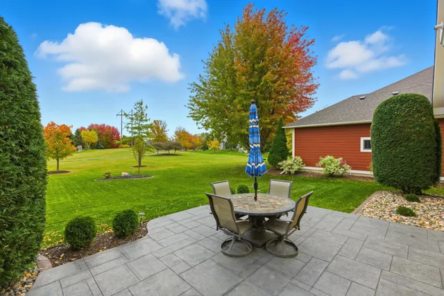 $548,000 | 6584 West Laketowne Drive, Albertville, MN 55301