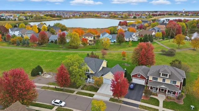 $548,000 | 6584 West Laketowne Drive, Albertville, MN 55301