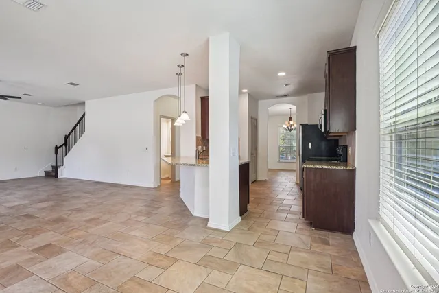 $1,950 | 10730 Gentle Fox Bay, San Antonio, TX 78245
