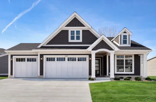 $729,900 | 4125 Village Green, Freeland, MI 48623