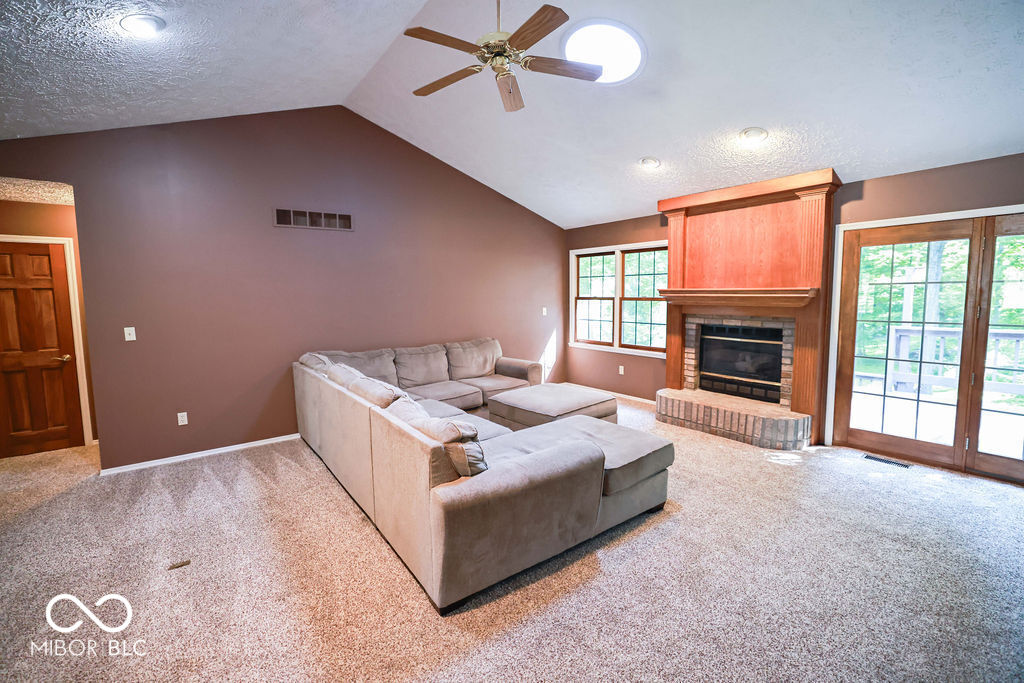 5109 Weathers Court Bloomington, IN 47404 - Photo 2 of 36