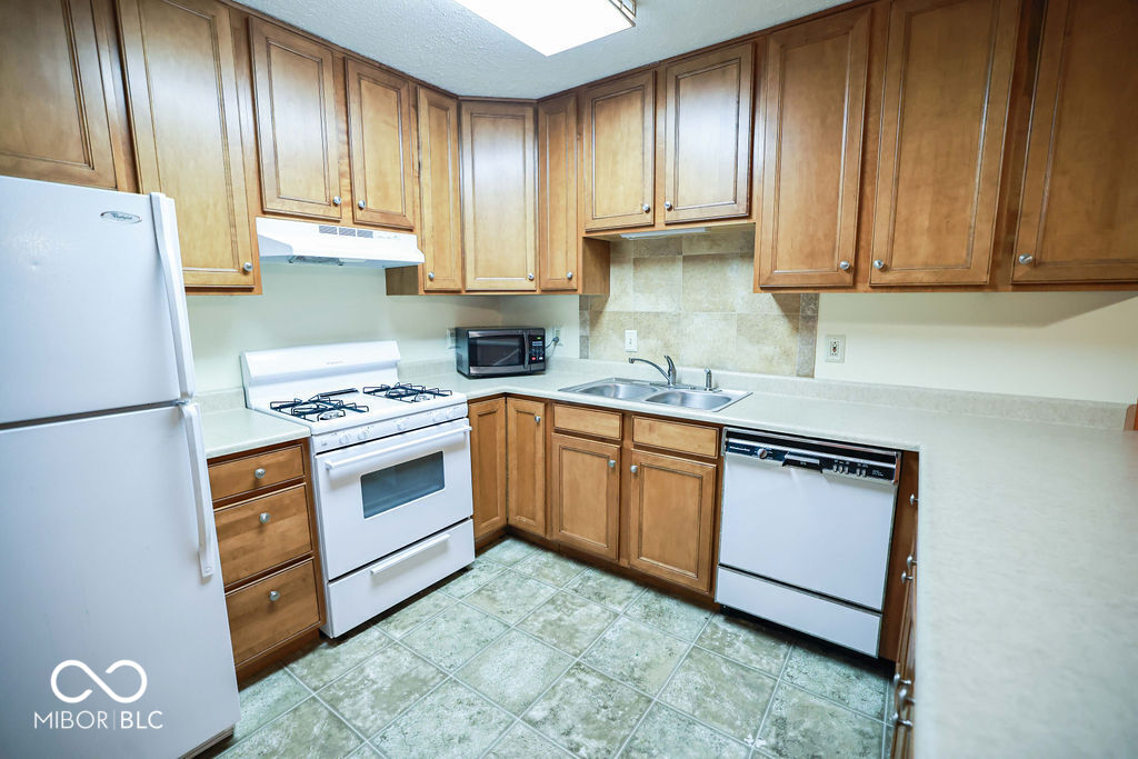 5109 Weathers Court Bloomington, IN 47404 - Photo 28 of 36