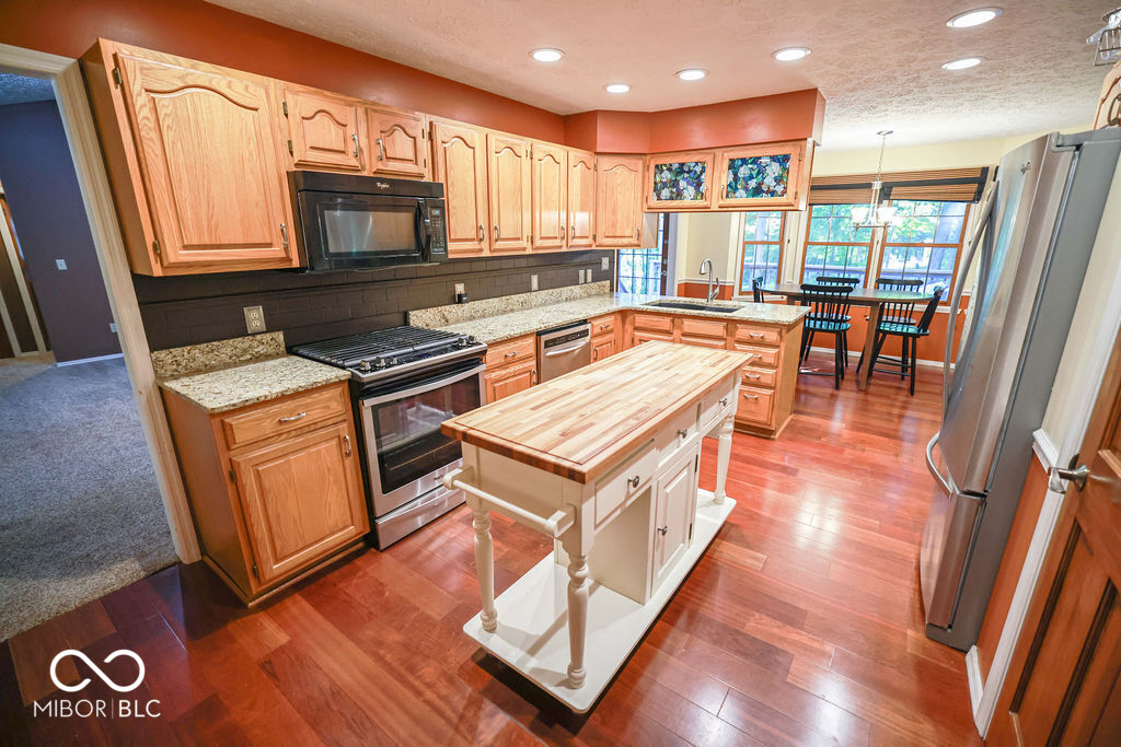 5109 Weathers Court Bloomington, IN 47404 - Photo 3 of 36
