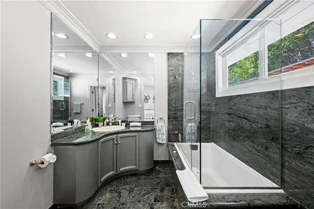 a view of entryway with staircase