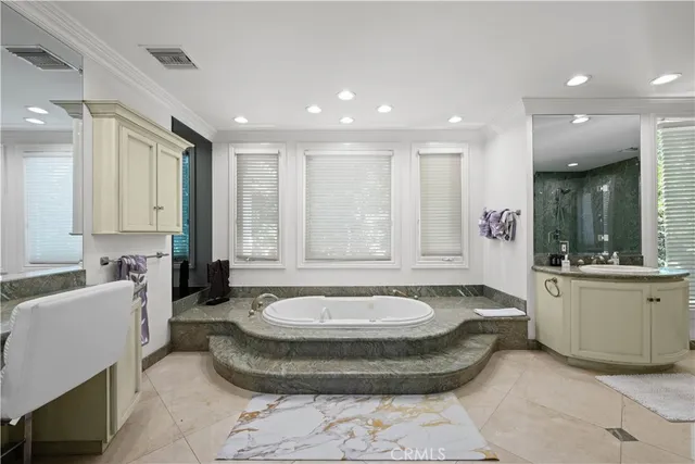 a view of a house with a yard and garage