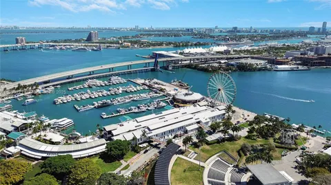 $420,000 | 253 Northeast 2nd Street, Unit 1706, Miami, FL 33132