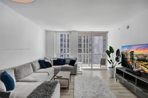 $420,000 | 253 Northeast 2nd Street, Unit 1706, Miami, FL 33132