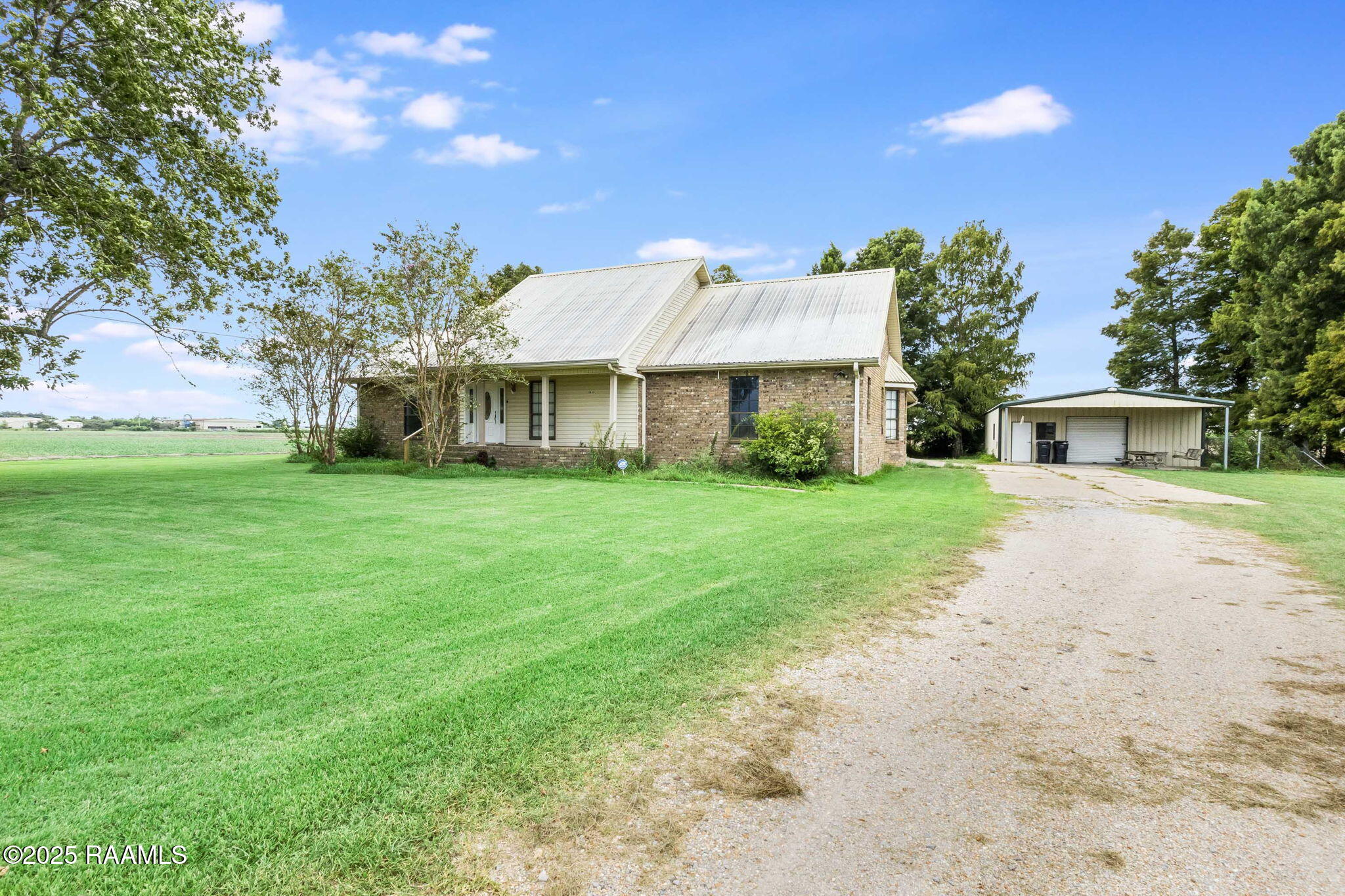 1414 David Duboin Road New Iberia, LA 70560 - Photo 2 of 20 2-web-or-mls-1414 David Duboin Rd-2