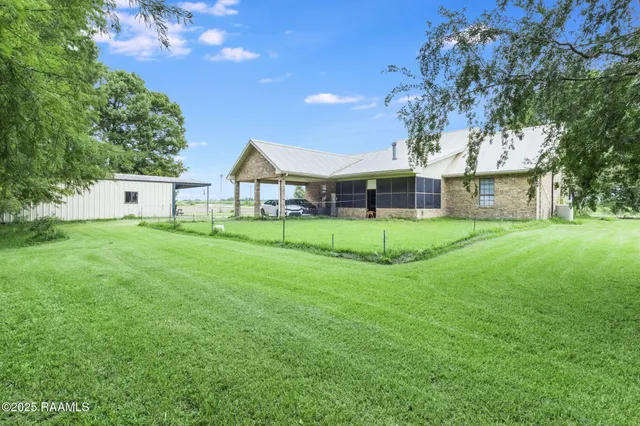 $160,000 | 1414 David Duboin Road, New Iberia, LA 70560