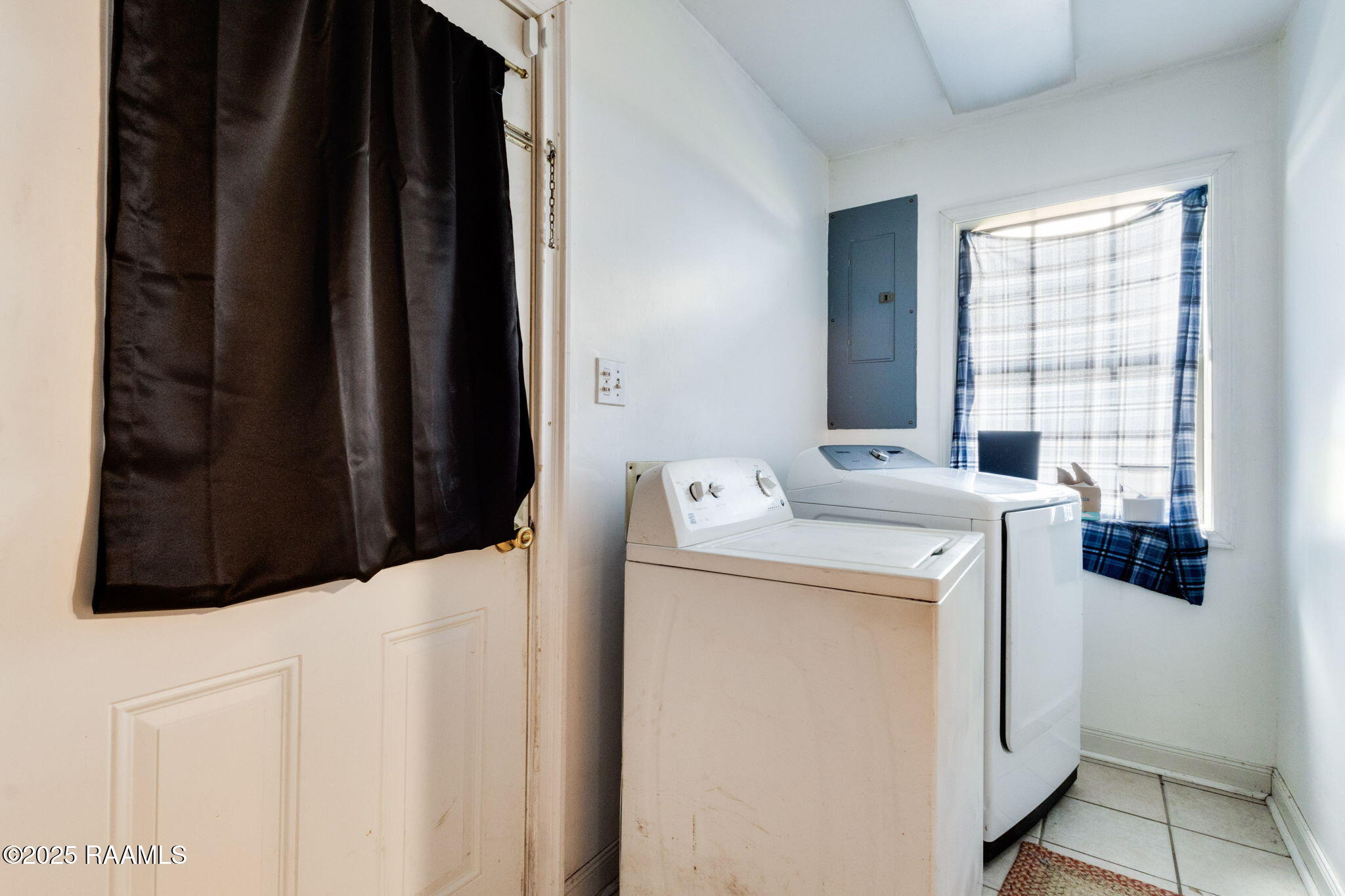 1414 David Duboin Road New Iberia, LA 70560 - Photo 7 of 20 7-web-or-mls-1414 David Duboin Rd-7