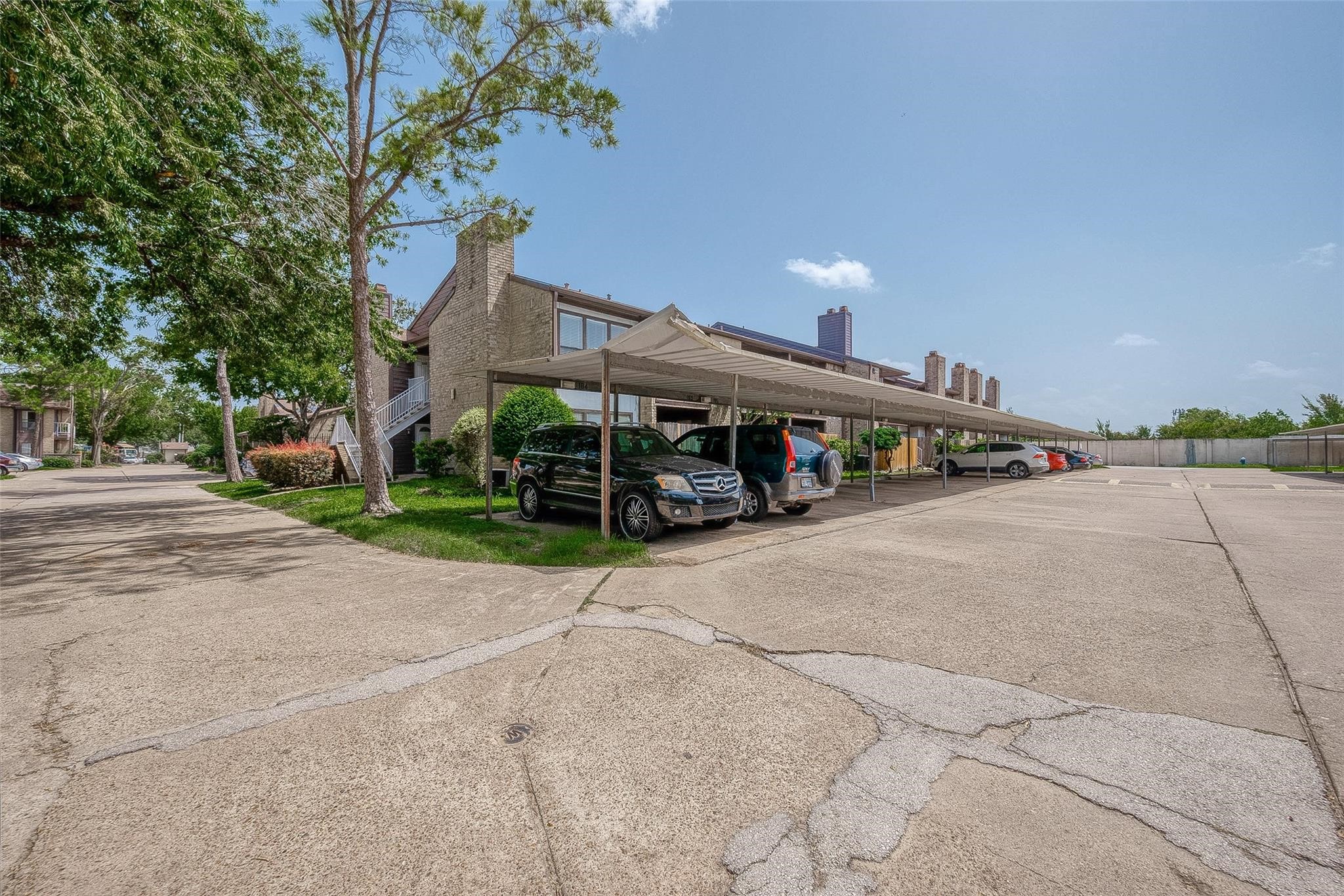 6633 West Airport Boulevard, Unit 703 Houston, TX 77035 - Photo 3 of 7