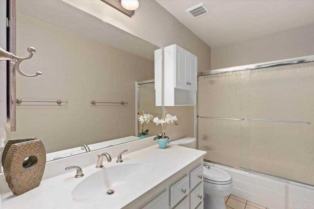 2035 David Drive Escondido, CA 92026 - Photo 17 of 37 Hall Bathroom