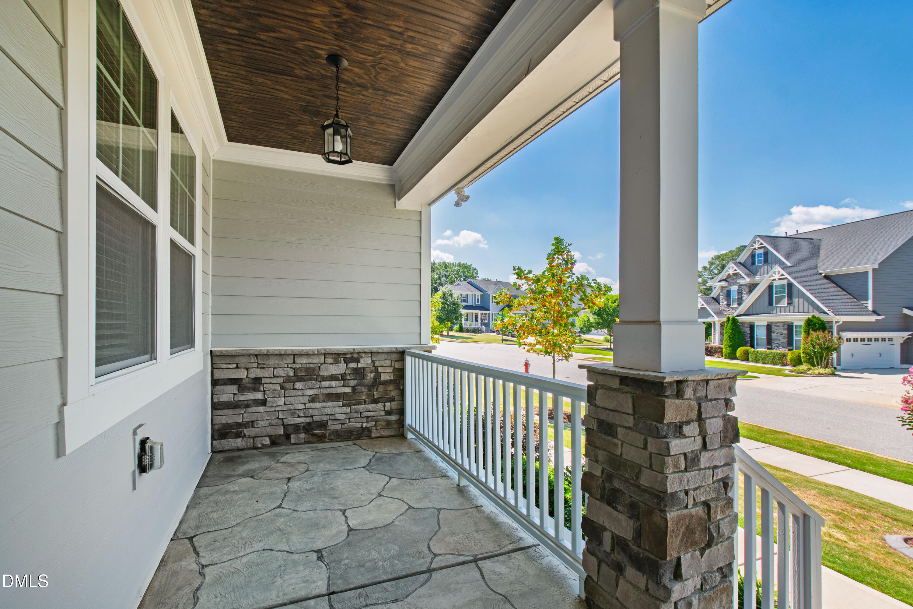 1300 Commons Ford Place Apex, NC 27539 - Photo 4 of 70