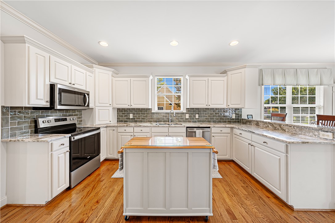 210 Edens Ridge Drive Six Mile, SC 29682 - Photo 11 of 49 Gallery Image 11